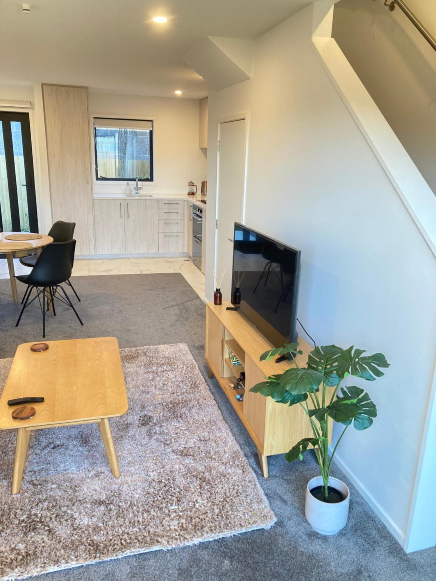 Cheerful 2 Bedroom Townhouse In Addington! Christchurch Eksteriør billede